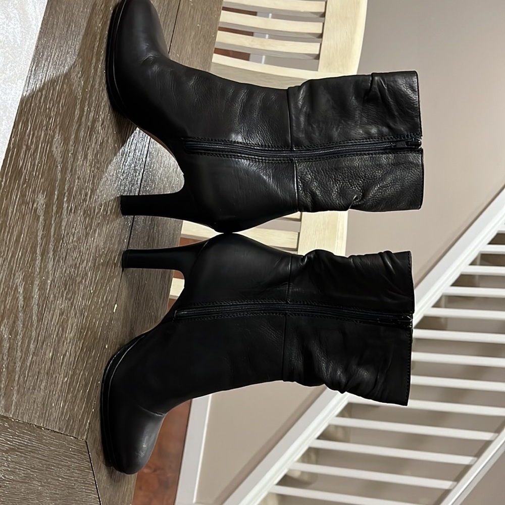 COACH black leather boots - Picture 2 of 6